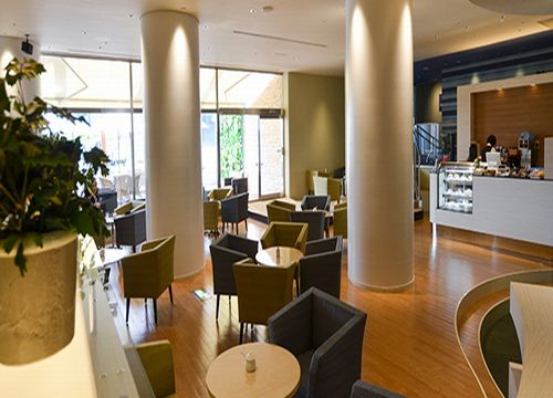 Restaurant/Dining